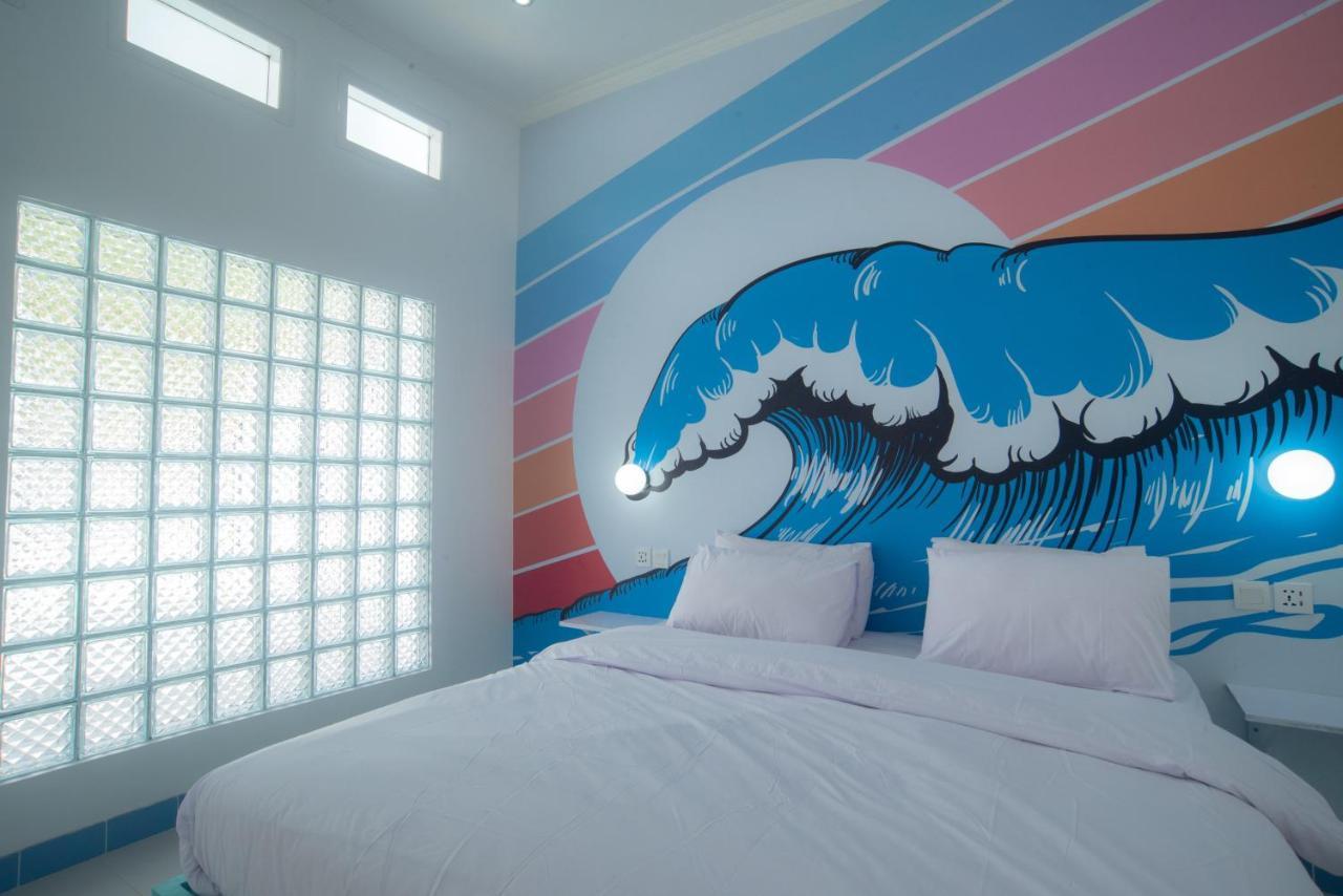 Mad Monkey Kuta Lombok Hostel Kültér fotó