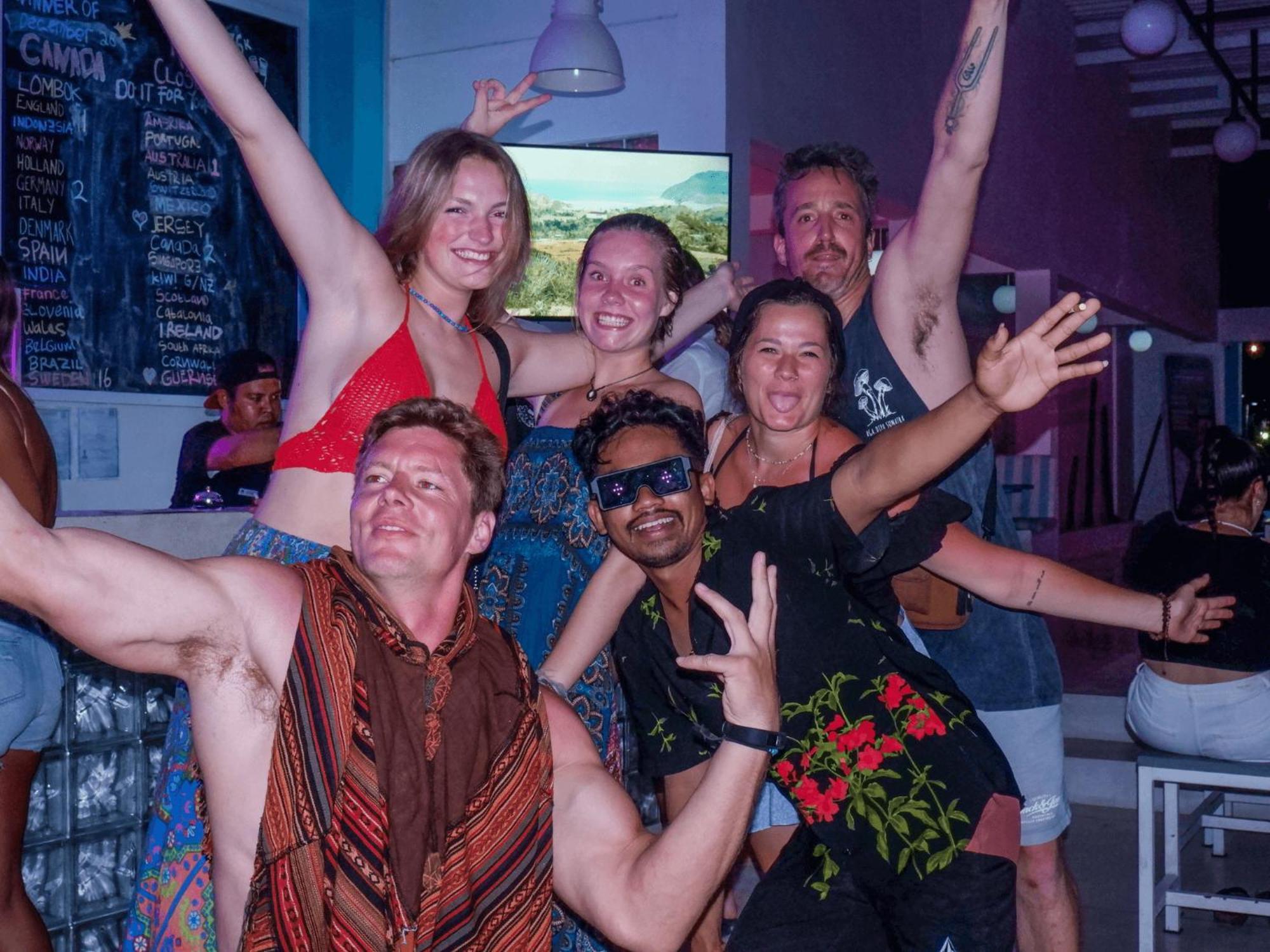 Mad Monkey Kuta Lombok Hostel Kültér fotó